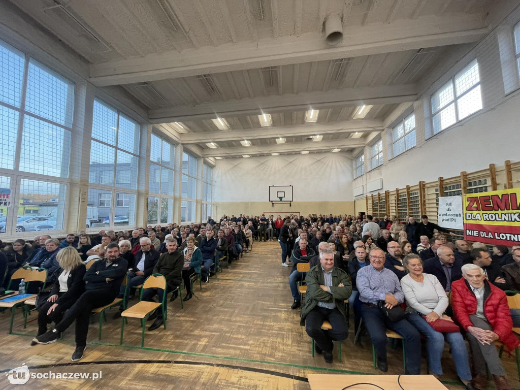 Spotkanie mieszkańców z ekspertami ds. CPK w Młodzieszynie