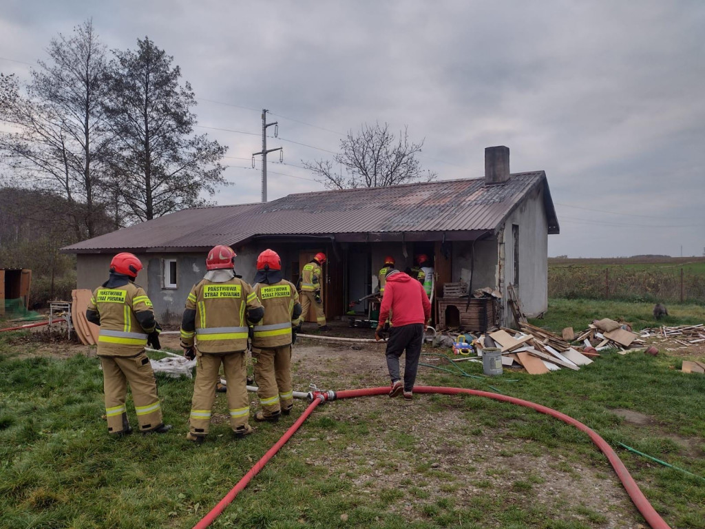 Pożar domu w Starym Dębsku