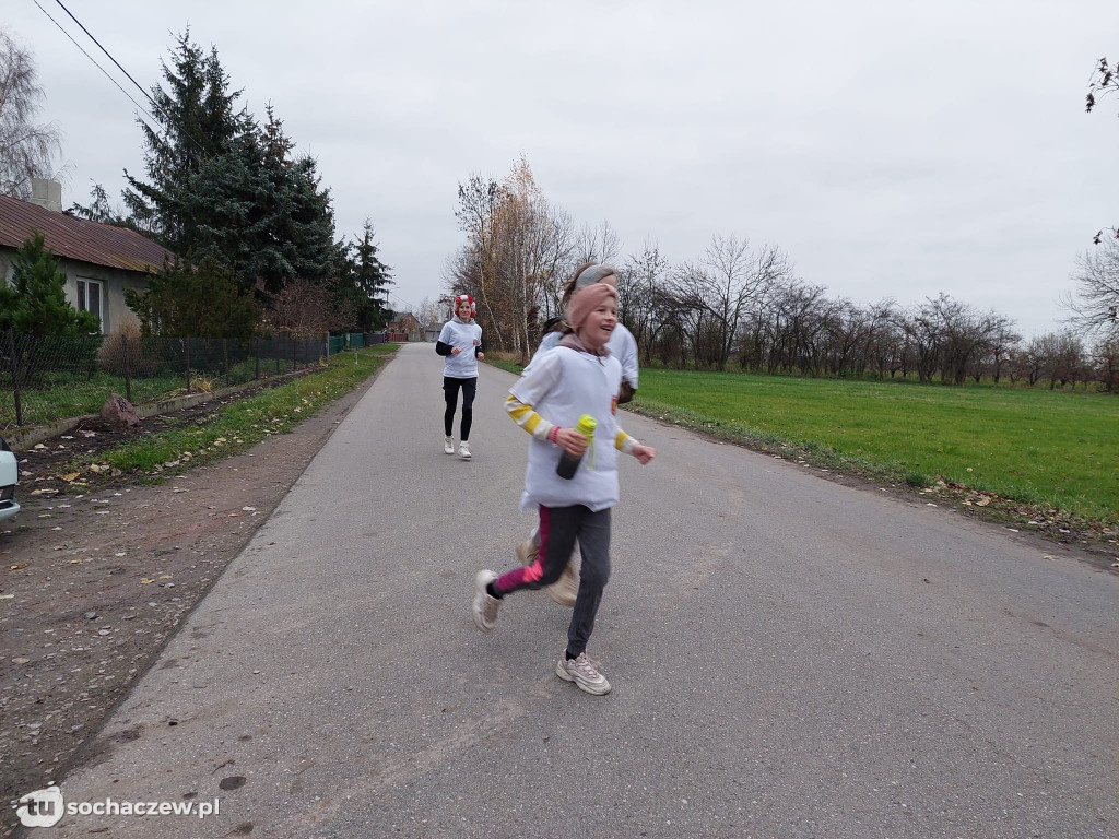 Rybno: III Gminny Niepodległościowy Bieg i Marsz Nordic Walking