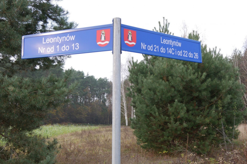 Nowe oświetlenie i oznakowanie w gminie Młodzieszyn