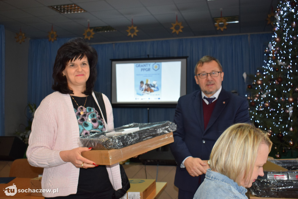 Laptopy dla uczniów z gminy Iłów