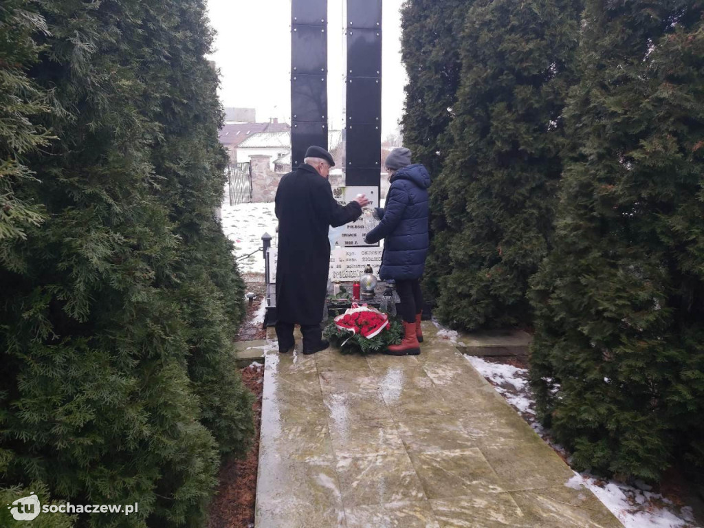 Przekazanie nieśmiertelnika Kazimierza Ciesielskiego rodzinie
