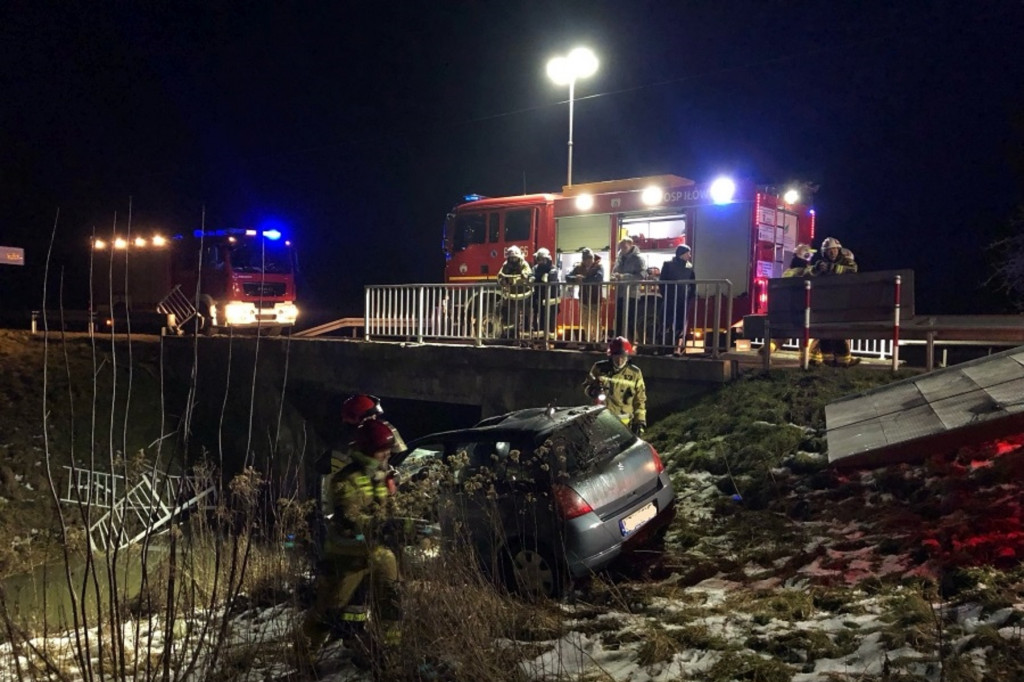 Wodowanie auta w kanale Jeżówka
