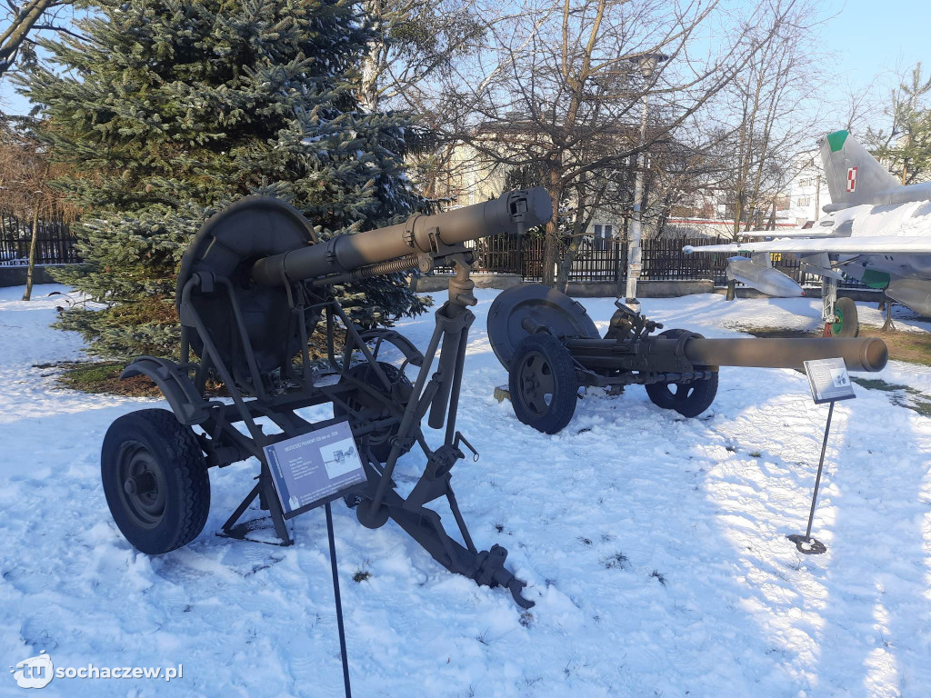 Moździerze po renowacji w Muzeum Ziemi Sochaczewskiej