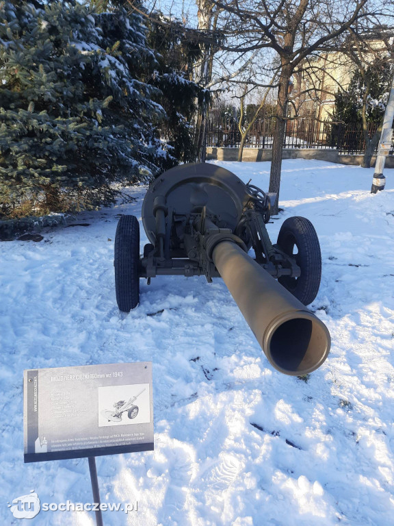 Moździerze po renowacji w Muzeum Ziemi Sochaczewskiej