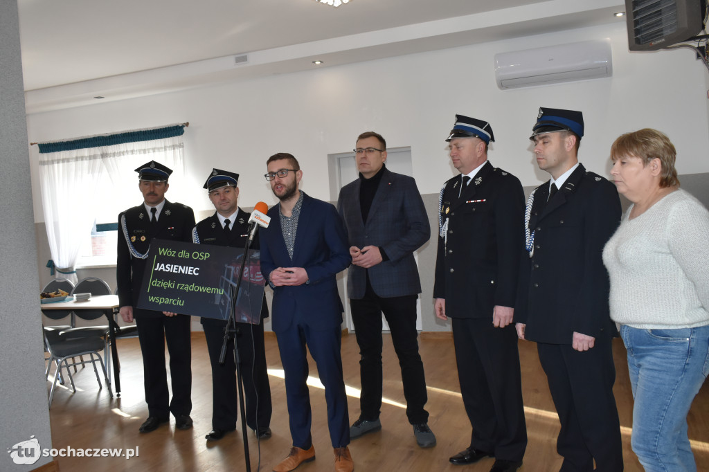 OSP Jasieniec i OSP Kamion z promesami na nowe wozy