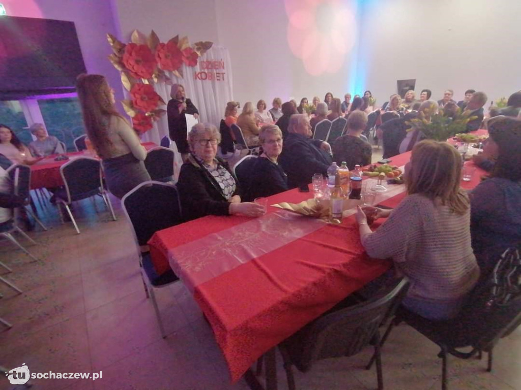 KGW Żdżarów podjęło kobiety