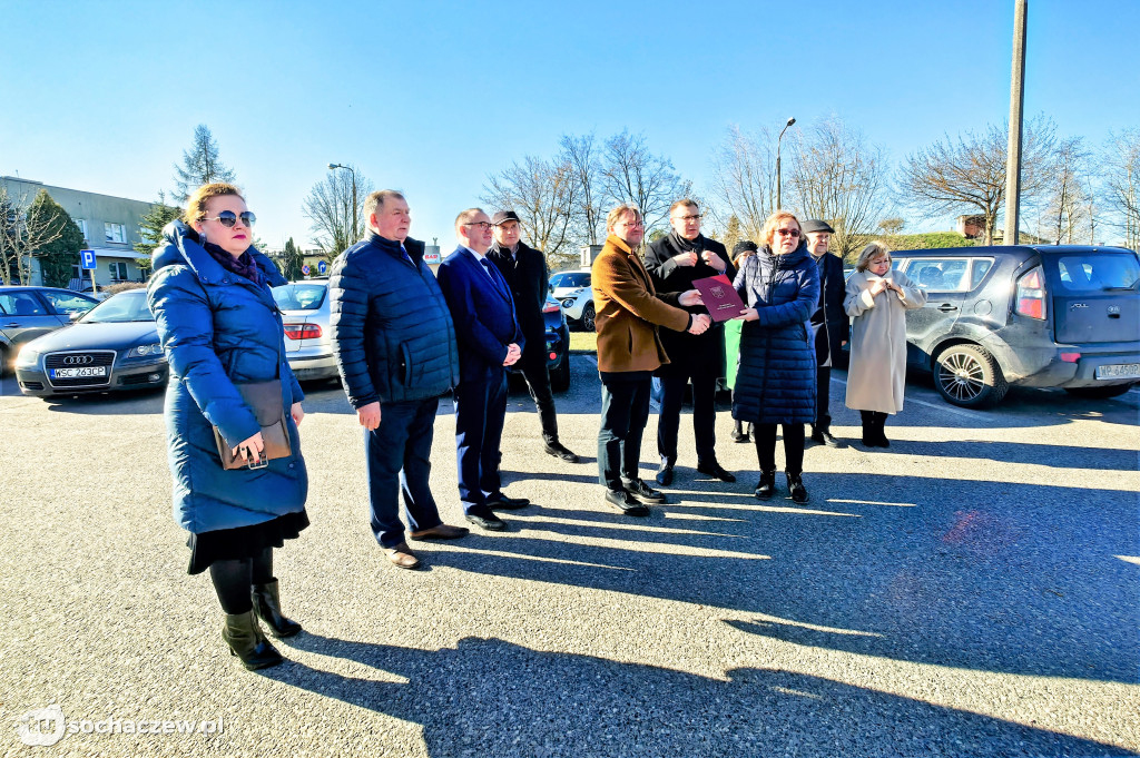 Umowa na rozbudowę parkingu przy szpitalu podpisana