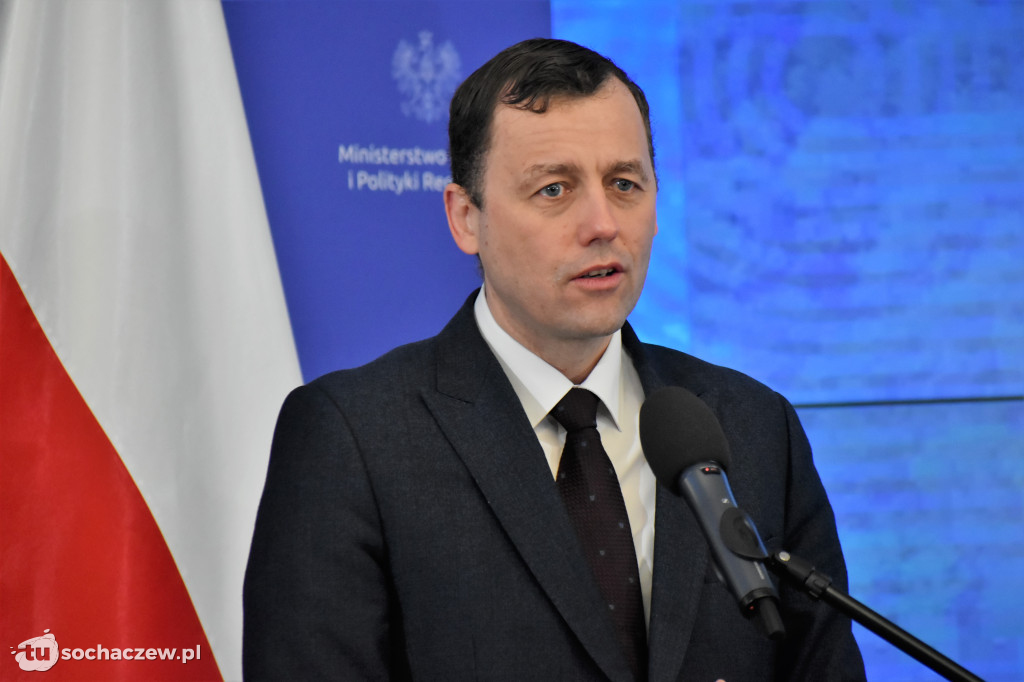 Bezpieczne drogi w ramach CPK: podpisanie umów