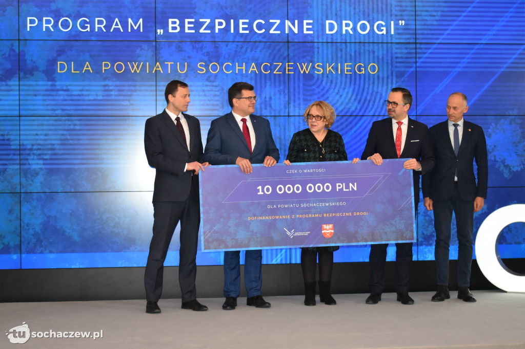 Bezpieczne drogi w ramach CPK: podpisanie umów