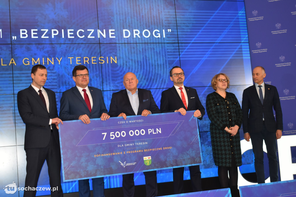 Bezpieczne drogi w ramach CPK: podpisanie umów