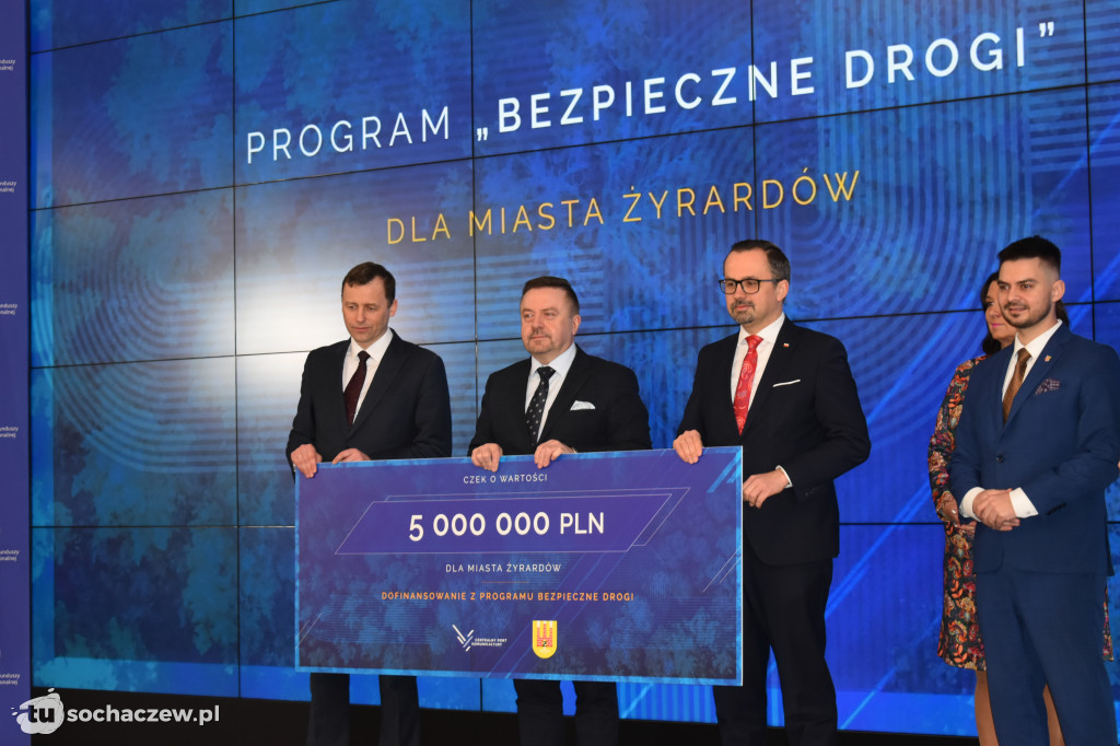 Bezpieczne drogi w ramach CPK: podpisanie umów