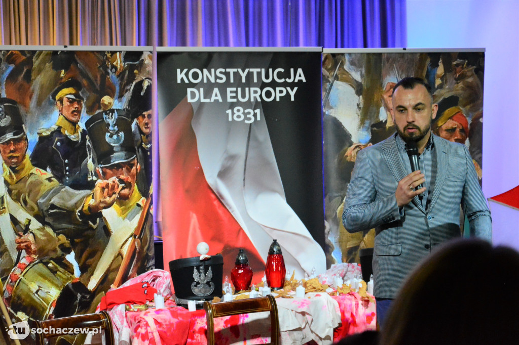 Uroczyste czytanie konstytucji europejskiej w Sannikach