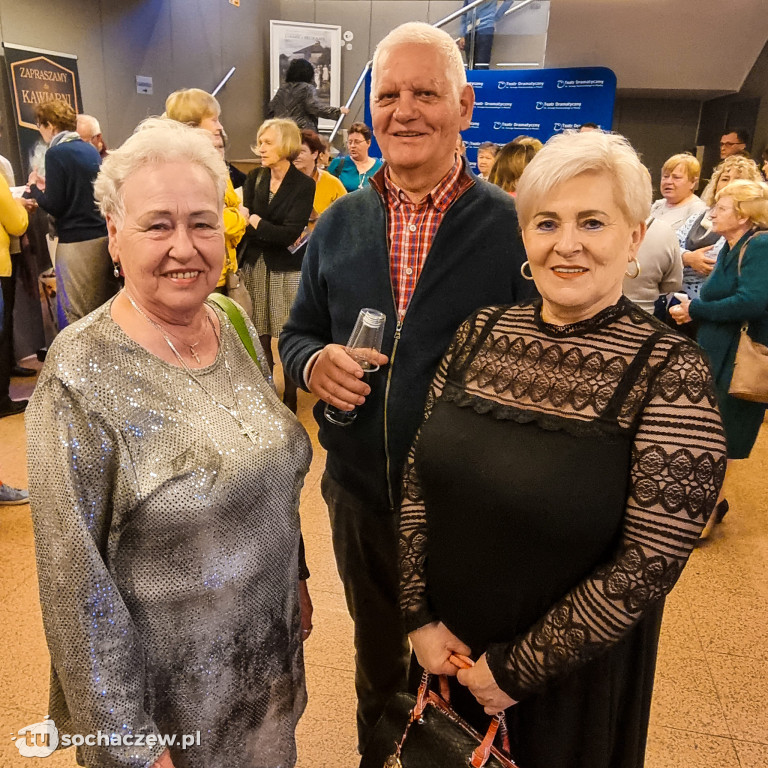 Wyjazd mieszkańców gminy Młodzieszyn do teatru