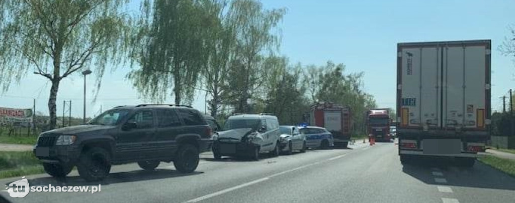 Zderzenia samochodów w pobliżu ronda żyrardowskiego