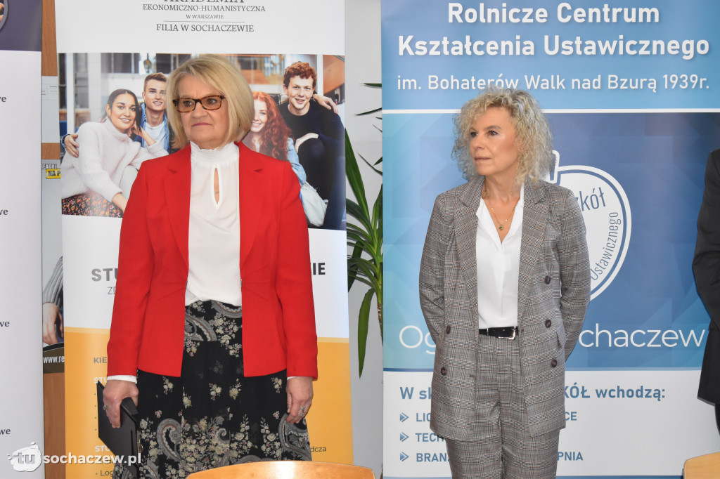 Ogrodnik z nowym partnerem