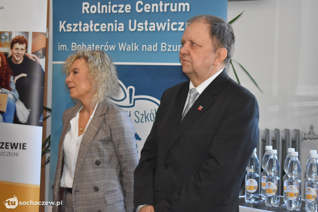 Ogrodnik z nowym partnerem