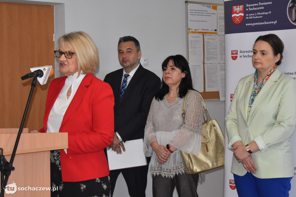 Ogrodnik z nowym partnerem