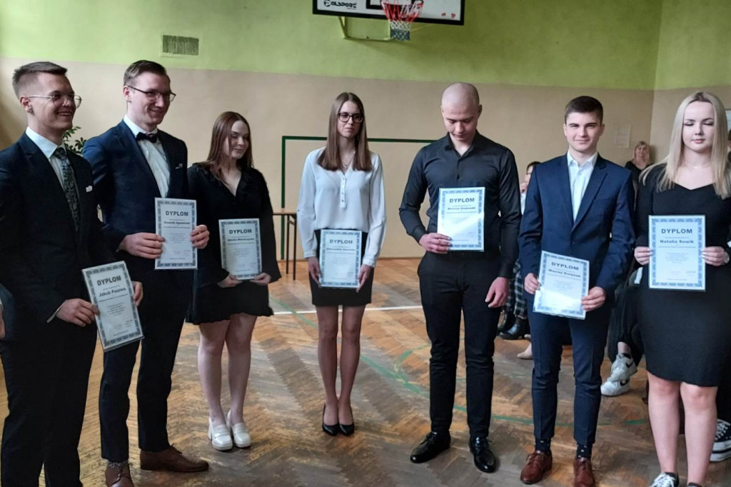 Iwaszkiewicz pożegnał absolwentów