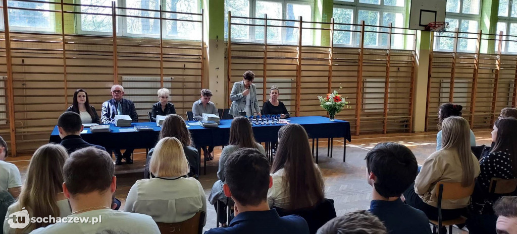 Iwaszkiewicz pożegnał absolwentów
