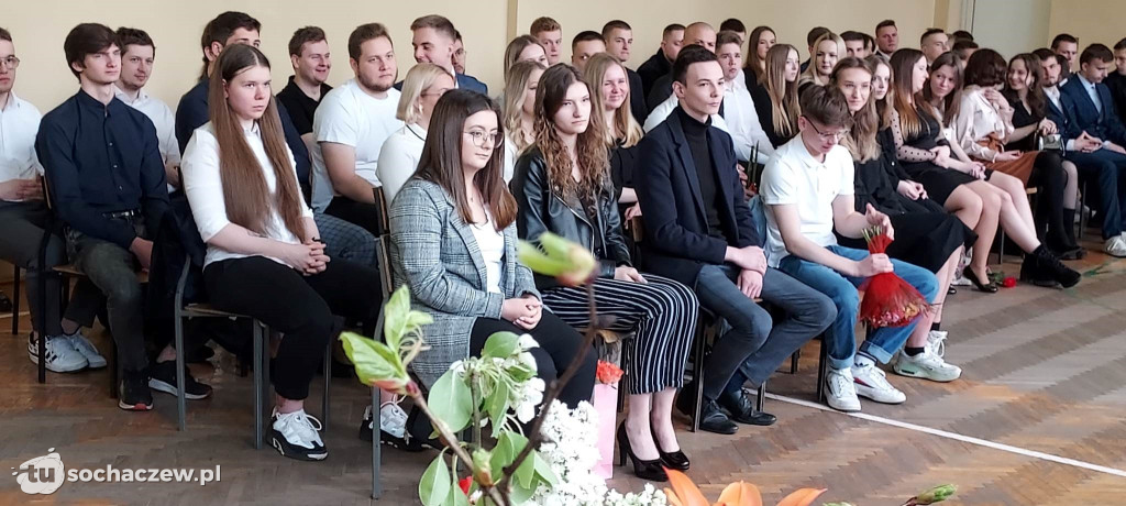 Iwaszkiewicz pożegnał absolwentów