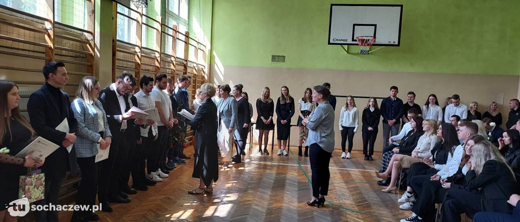 Iwaszkiewicz pożegnał absolwentów