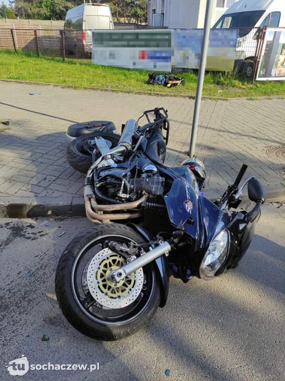 Zderzenie osobówki z motocyklem na Kochanowskiego