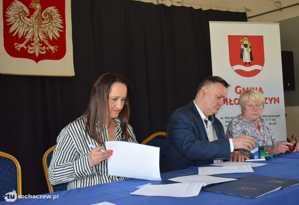 Umowy w Młodzieszynie podpisane