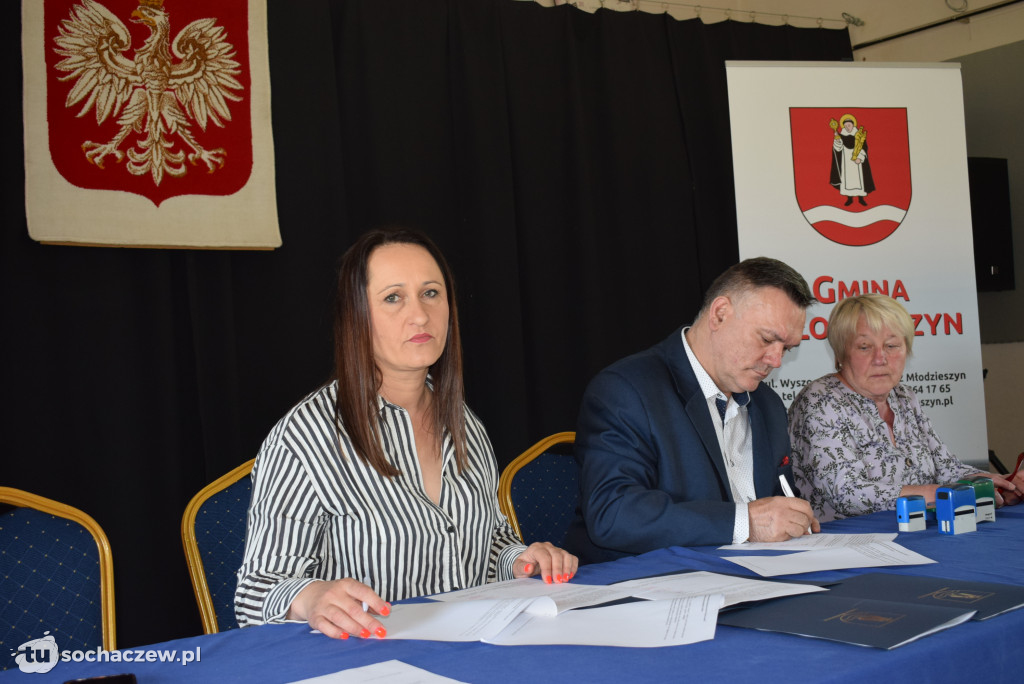 Umowy w Młodzieszynie podpisane