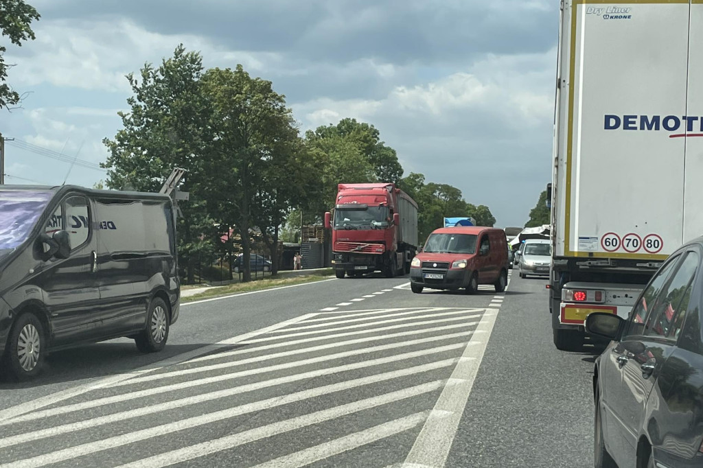 Zdarzenie drogowe na DK 92