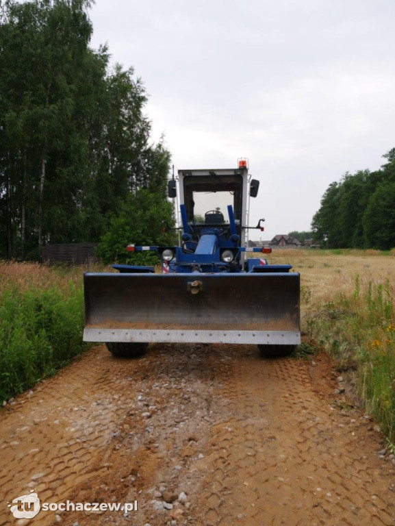 Prace remontowe dróg gminnych w gminie Młodzieszyn