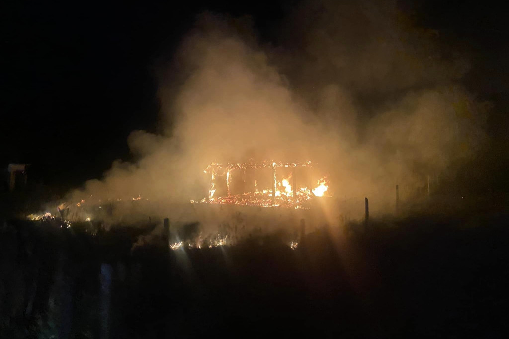 Pożar pustostanu w Konarach