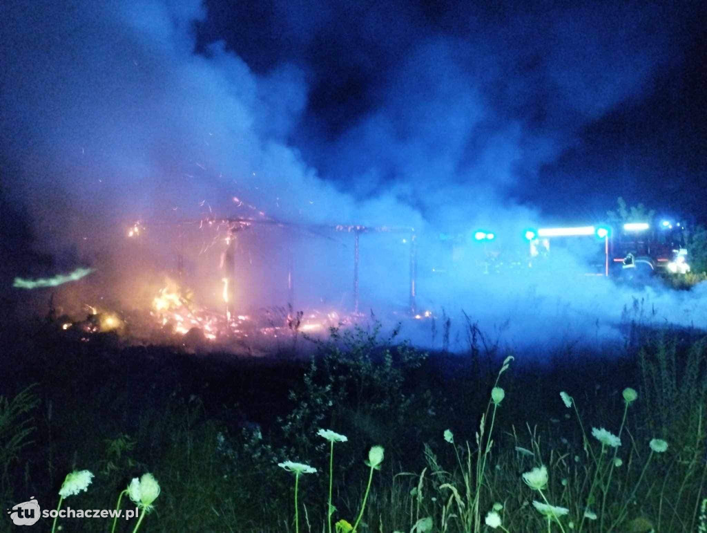 Pożar pustostanu w Konarach