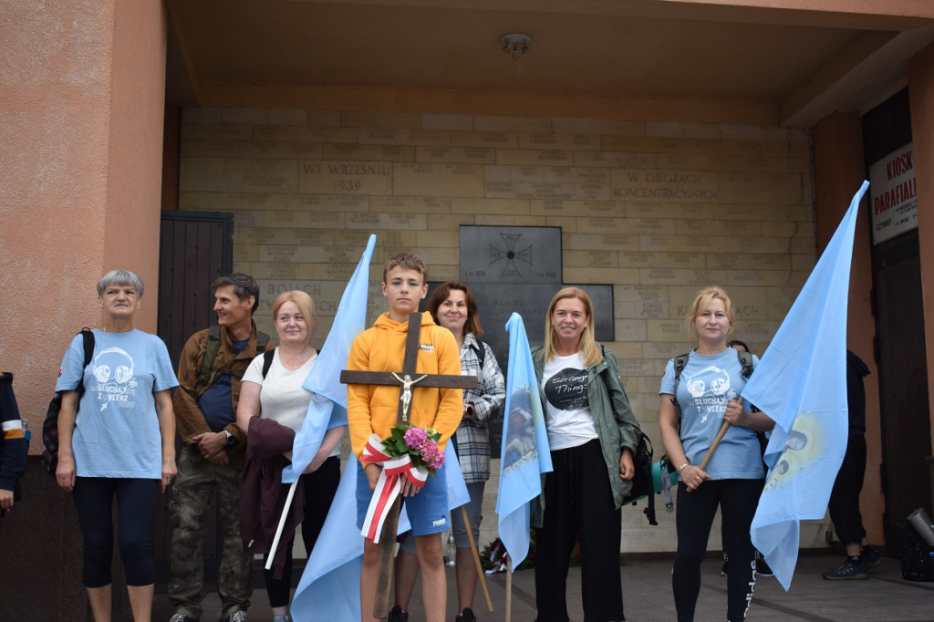 Pielgrzymkowa Grupa Błękitna w drodze na Jasną Górę