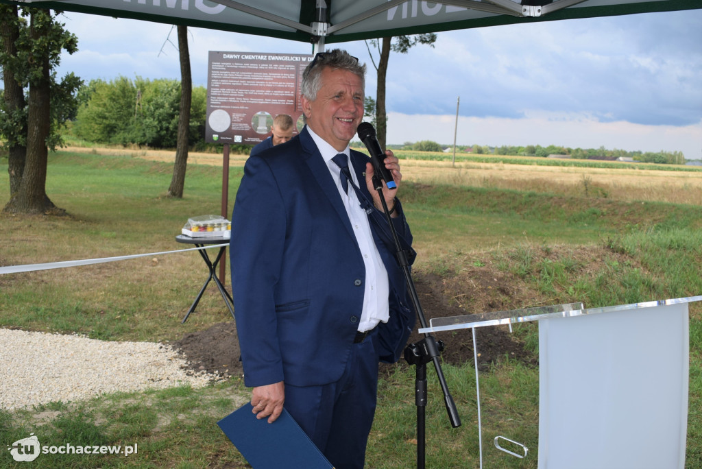 Otwarcie cmentarza w Dębówce