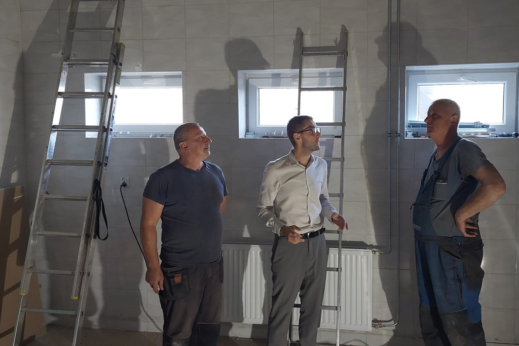 Prace remontowe w Ochotniczej Straży Pożarnej w Rybnie