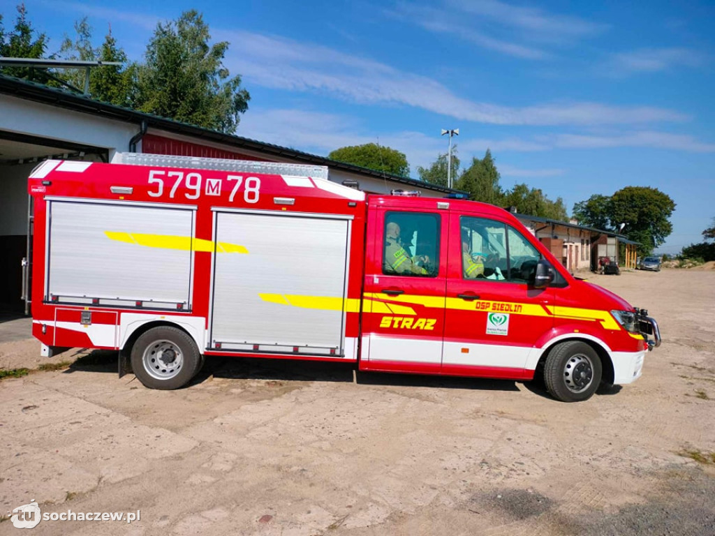 Duży wypadek pod Płońskiem z udziałem szynobusu