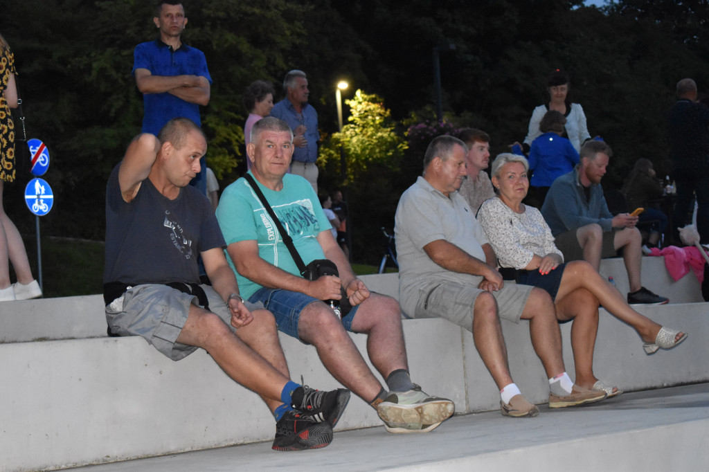 Prywatka z Radiem Sochaczew w plenerze
