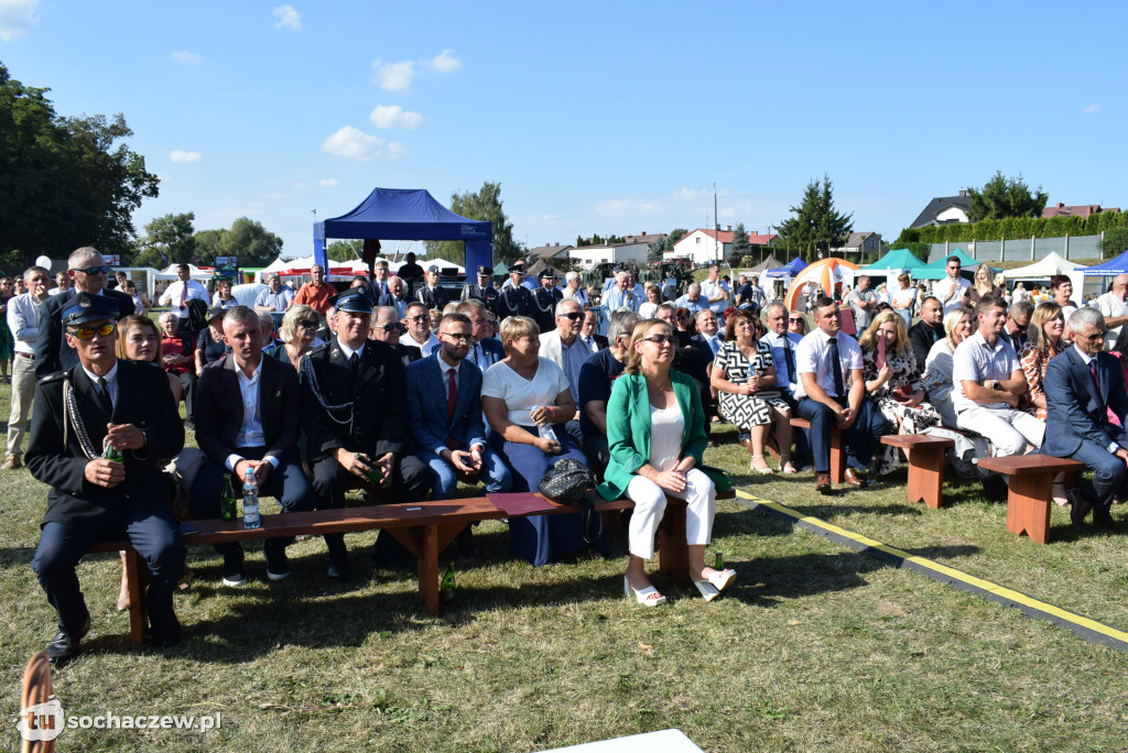 Dożynki powiatowe w Młodzieszynie z niespodzianką