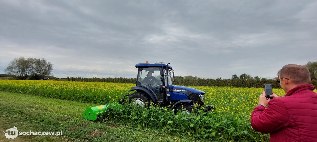 Pokazy sprzętu rolniczego w Koszajcu