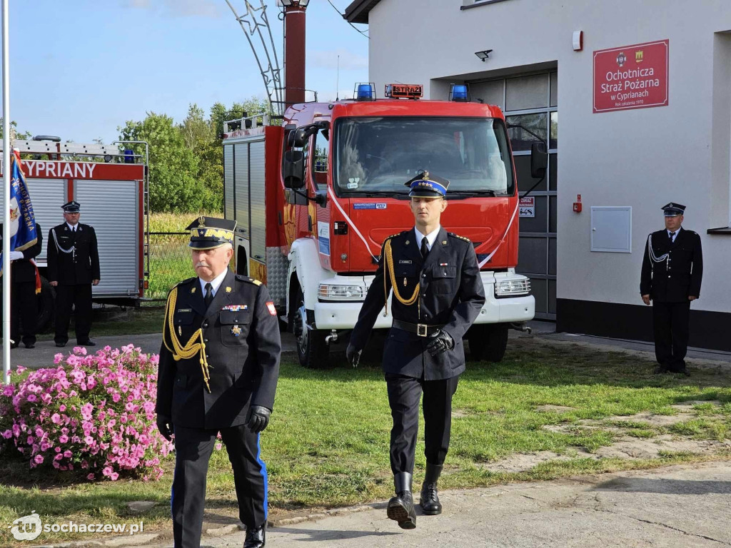 OSP Cypriany po remoncie i nowy wóz