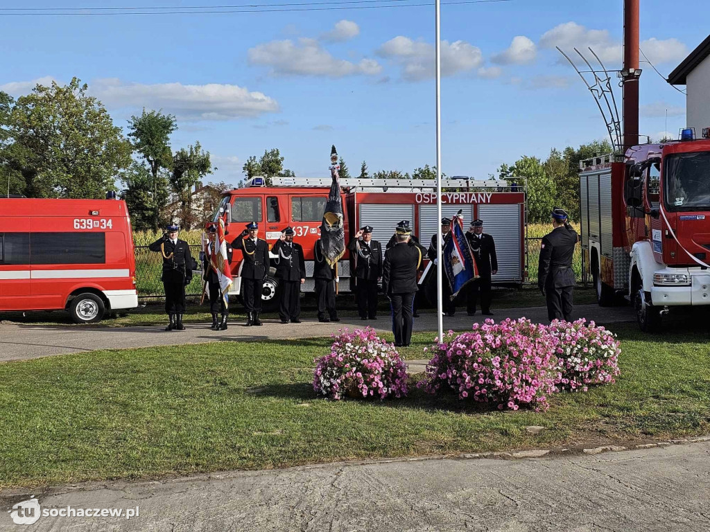 OSP Cypriany po remoncie i nowy wóz