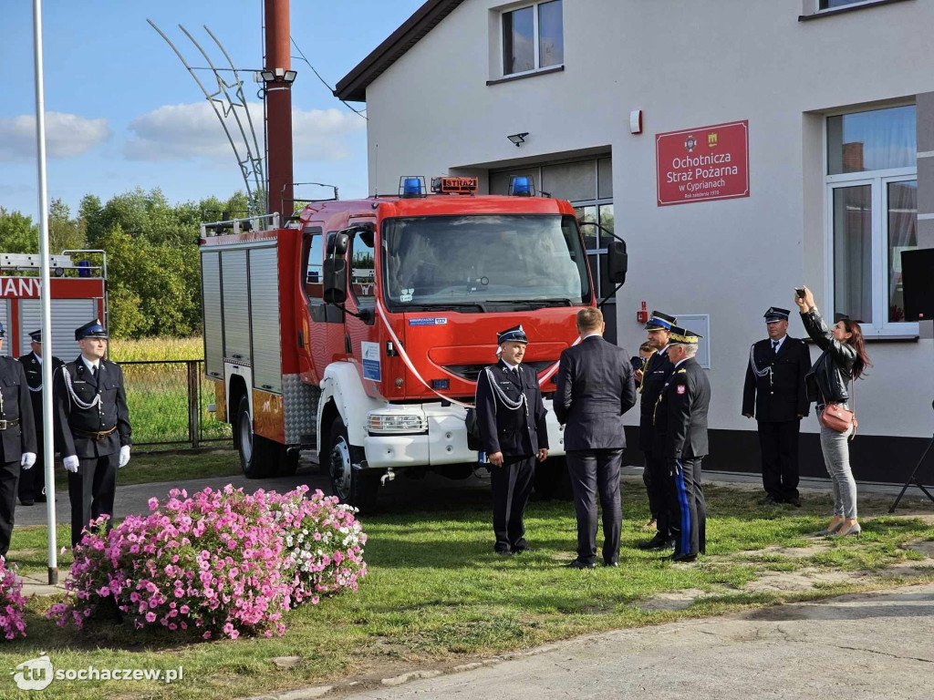 OSP Cypriany po remoncie i nowy wóz