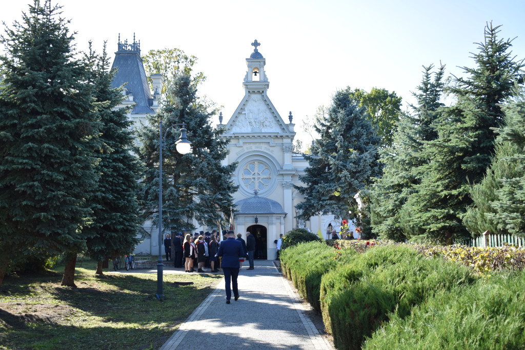 Konsekracja nowego kościoła w Guzowie