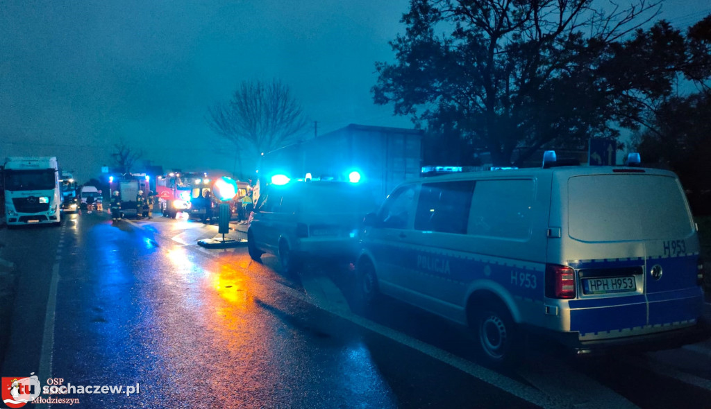 DK 50: pieszy potrącony przez ciężarówkę