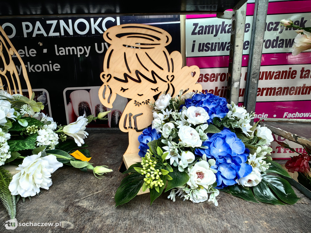 Przygotowania do Wszystkich Świętych w Sochaczewie