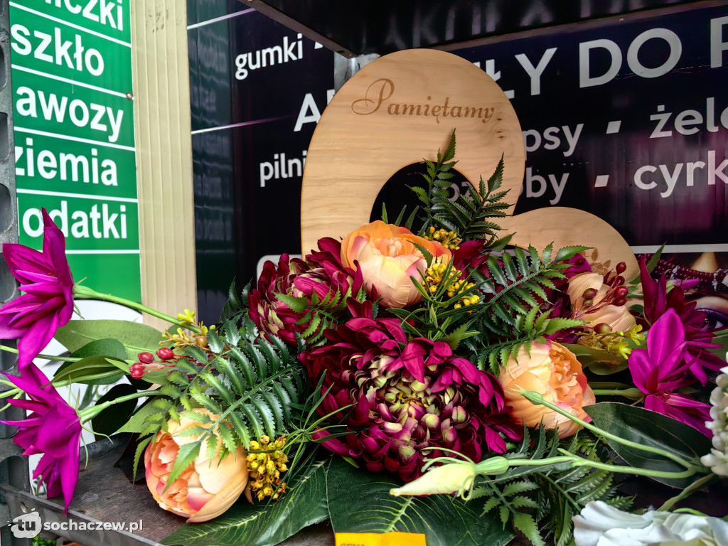 Przygotowania do Wszystkich Świętych w Sochaczewie