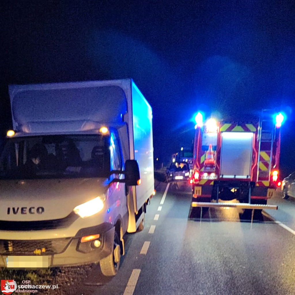 Zderzenie trzech pojazdów na DK 50 w Janowie
