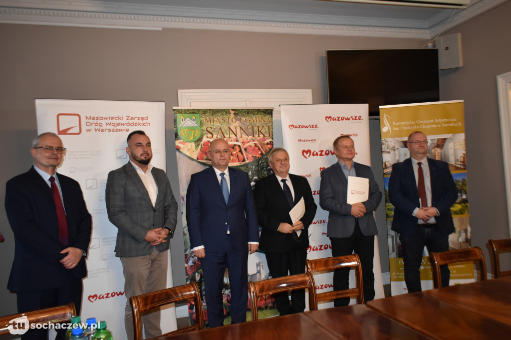 Rozbudowa drogi w Sannikach
