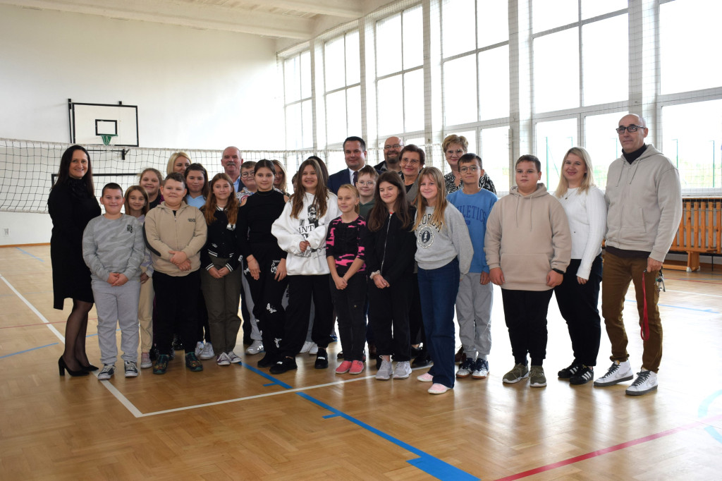 Modernizacja sali sportowej w SP w Młodzieszynie